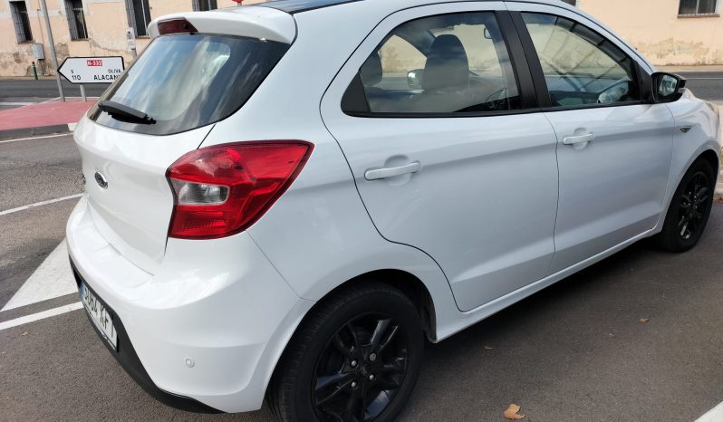 FORD KA+ BLACK & WHITE lleno