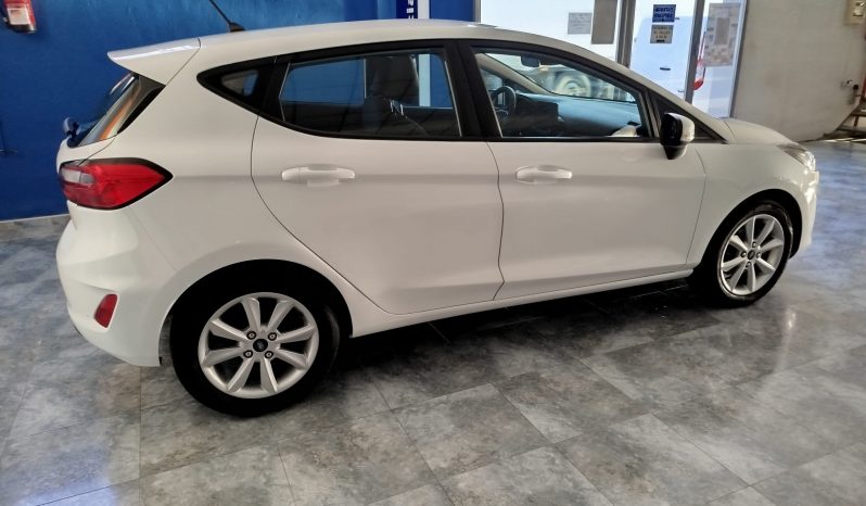 FORD FIESTA TREND lleno