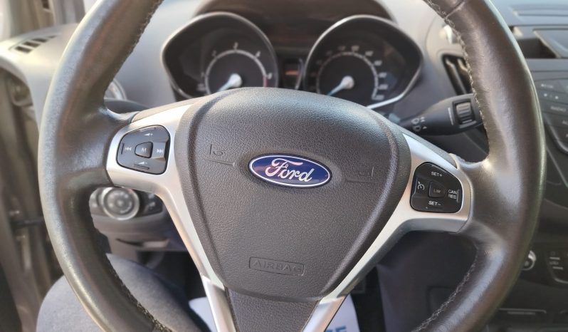 FORD TOURNEO COURIER TITANIUM DIESEL lleno
