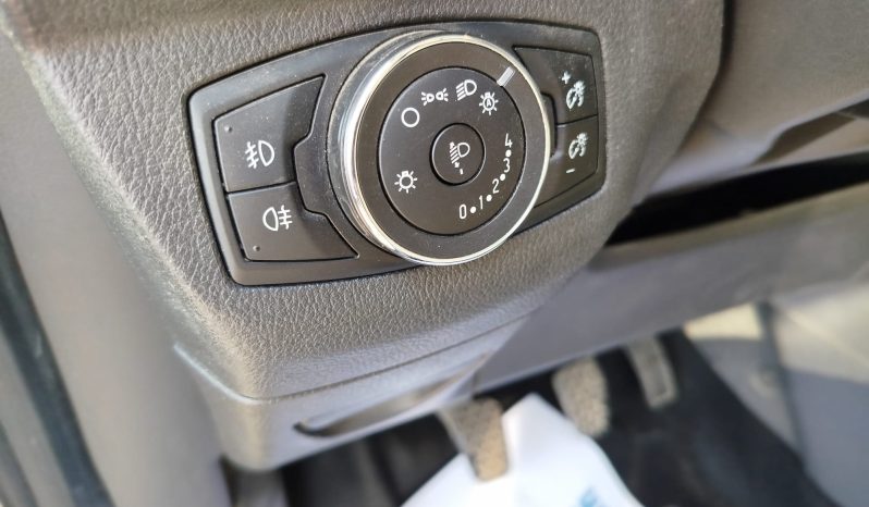 FORD TOURNEO COURIER TITANIUM DIESEL lleno