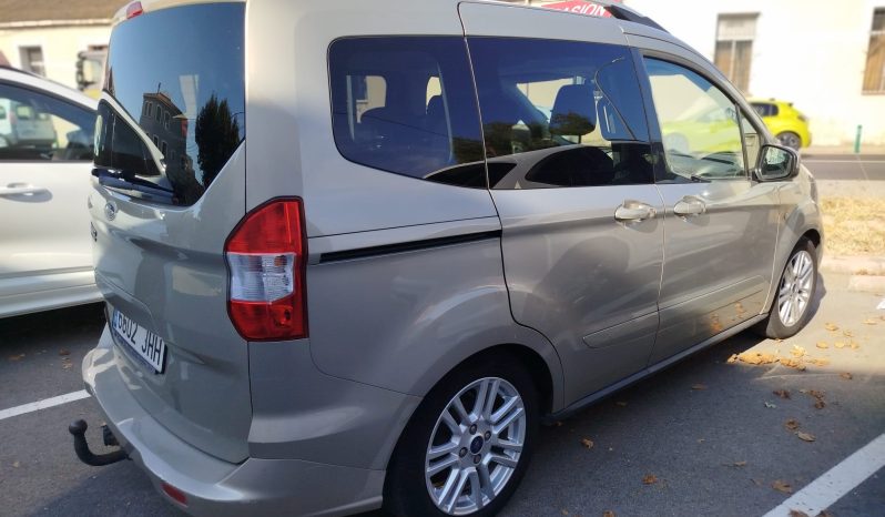 FORD TOURNEO COURIER TITANIUM DIESEL lleno